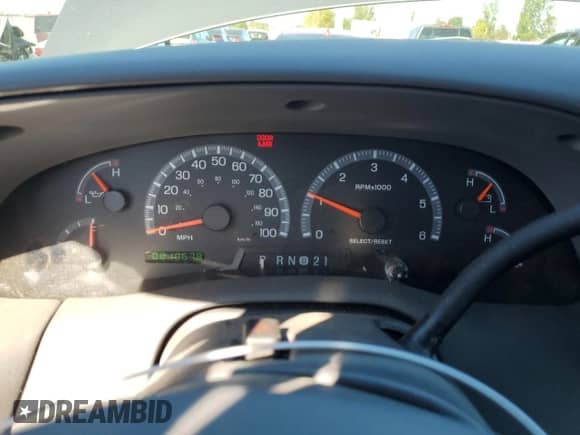 2002 Ford F-150 XL с VIN 1FTRX17W42NB11174, выставлен на аукционе Copart как лот 81516875 с пробегом 81 067 миль миль и Списание • Salvage title. История ставок и продаж доступна на DreamBid. Изображение 9.