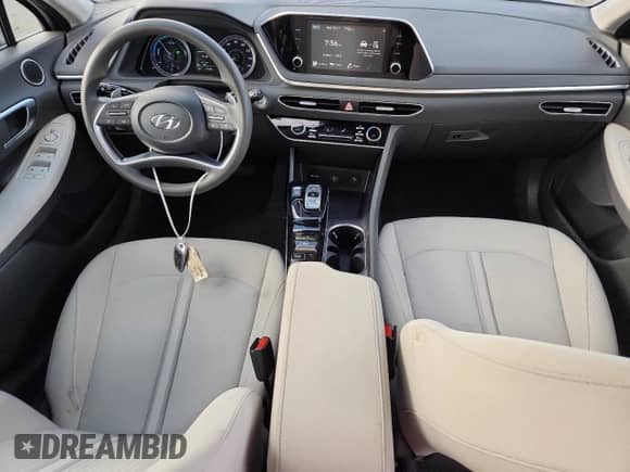 2021 Hyundai Sonata Blue с VIN KMHL24JJ6MA030492, выставлен на аукционе Copart как лот 84024805 с пробегом 27 940 миль миль и Списание • Salvage title. История ставок и продаж доступна на DreamBid. Изображение 8.