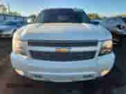 2013 Chevrolet Avalanche LTZ z VIN 3GNTKGE73DG293939, wystawiony jako Copart lot #85578325 z przebiegiem 322 858 mil mil oraz Czysty tytuł • Clean title. Historia ofert i sprzedaży dostępna na DreamBid. Obrazek 5.