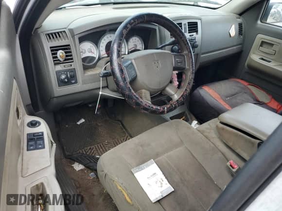 2006 Dodge Dakota SLT с VIN 1D7HE42KX6S646479, выставлен на аукционе Copart как лот 53578495 с пробегом 254 683 миль миль и Списание • Salvage title. История ставок и продаж доступна на DreamBid. Изображение 8.