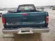 1995 Dodge Dakota z VIN 1B7GG23Y8SS291667, wystawiony jako Copart lot #81035424 z przebiegiem 241 153 mil mil oraz Czysty tytuł • Clean title. Historia ofert i sprzedaży dostępna na DreamBid. Obrazek 6.