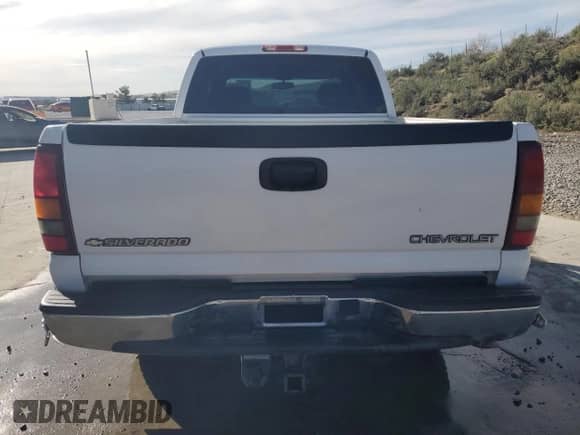 2002 Chevrolet Silverado 2500HD LT с VIN 1GCHK29112E146160, выставлен на аукционе Copart как лот 52944265 с пробегом 185 294 миль миль и Списание • Salvage title. История ставок и продаж доступна на DreamBid. Изображение 6.