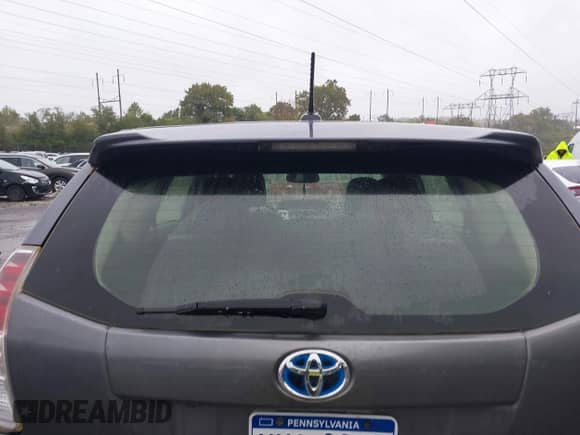 2015 Toyota Prius Two z VIN JTDZN3EU0FJ019141, wystawiony jako IAAI lot #43424590 z przebiegiem 314 060 mil mil oraz . Historia ofert i sprzedaży dostępna na DreamBid. Obrazek 17.