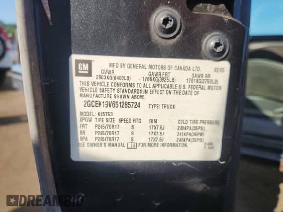 2005 Chevrolet Silverado 1500 Work Truck with VIN 2GCEK19V651285724, listed as a Copart auction lot 68700765 with 288,662 mi miles and Clean title. Bid and sale history available at DreamBid. Image 12.