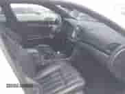 2019 Chrysler 300 S с VIN 2C3CCABT2KH580341, выставлен на аукционе IAAI как лот 42363478 с пробегом 106 354 миль миль и . История ставок и продаж доступна на DreamBid. Изображение 5.