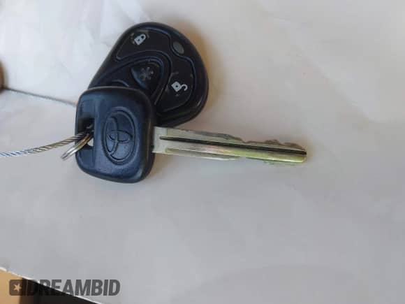 2003 Toyota Camry XLE with VIN 4T1BE32K73U660930, listed as a IAAI auction lot 43162968 with 291,748 mi miles and . Bid and sale history available at DreamBid. Image 11.