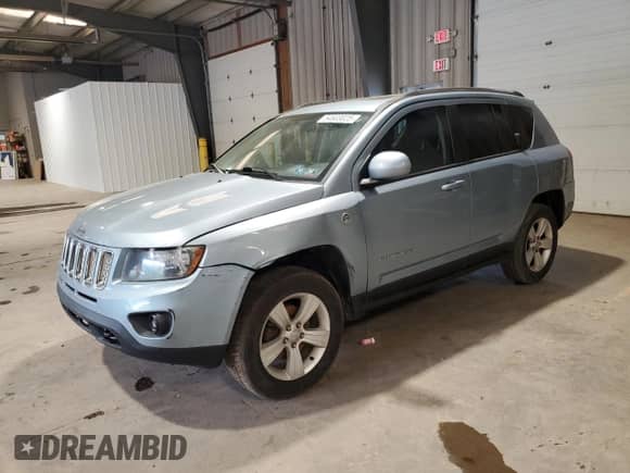 2014 Jeep Compass Latitude z VIN 1C4NJDEB5ED603160, wystawiony jako Copart lot #54603025 z przebiegiem 87 983 mil mil oraz Czysty tytuł • Clean title. Historia ofert i sprzedaży dostępna na DreamBid. Obrazek 1.