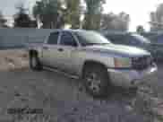2006 Dodge Dakota SLT with VIN 1D7HW48NX6S535414, listed as a Copart auction lot 81006855 with 266,573 mi miles and Clean title. Bid and sale history available at DreamBid. Image 4.