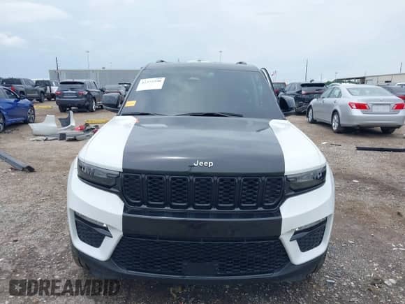 2024 Jeep Grand Cherokee Limited with VIN 1C4RJHBG1RC103761, listed as a IAAI auction lot 42372590 with 10,640 mi miles and . Bid and sale history available at DreamBid. Image 13.