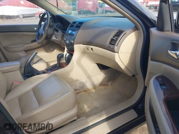 2007 Honda Accord EX-L с VIN 1HGCM56837A107884, выставлен на аукционе IAAI как лот 40846024 с пробегом 227 339 миль миль и . История ставок и продаж доступна на DreamBid. Изображение 5.