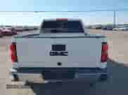 2014 GMC Sierra 1500 SLT z VIN 3GTU2VEC2EG155728, wystawiony jako IAAI lot #43329592 z przebiegiem 327 887 mil mil oraz . Historia ofert i sprzedaży dostępna na DreamBid. Obrazek 16.