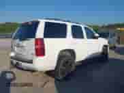 2010 Chevrolet Tahoe LT z VIN 1GNUKBE07AR158713, wystawiony jako IAAI lot #42991491 z przebiegiem Nie podano mil oraz . Historia ofert i sprzedaży dostępna na DreamBid. Obrazek 4.