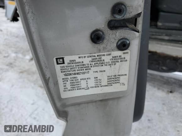 2006 Chevrolet Silverado 1500 Work Truck с VIN 1GCEK14V46Z122117, выставлен на аукционе Copart как лот 45884285 с пробегом 267 018 миль миль и Списание • Salvage title. История ставок и продаж доступна на DreamBid. Изображение 14.