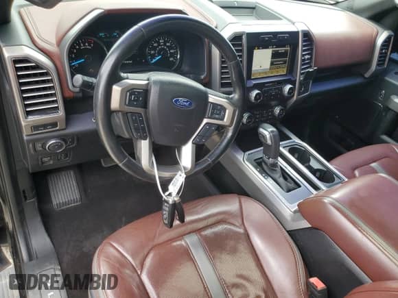 2019 Ford F-150 XL with VIN 1FTEW1E5XKFA41900, listed as a Copart auction lot 70346485 with 122,451 mi miles and Salvage title. Bid and sale history available at DreamBid. Image 8.