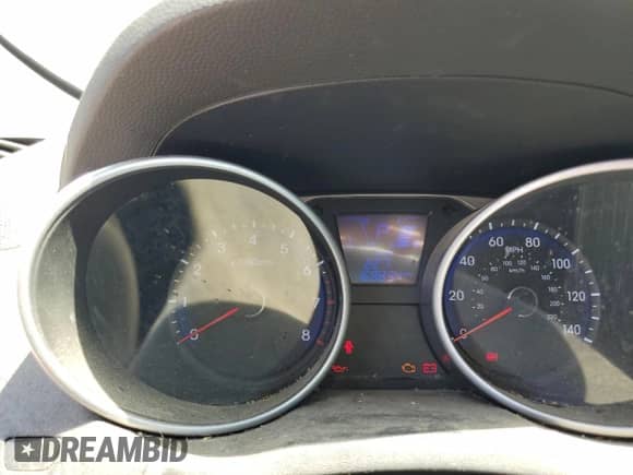 2014 Hyundai Tucson GLS with VIN KM8JT3AF7EU945961, listed as a Copart auction lot 68022775 with 169,834 mi miles and Salvage title. Bid and sale history available at DreamBid. Image 9.