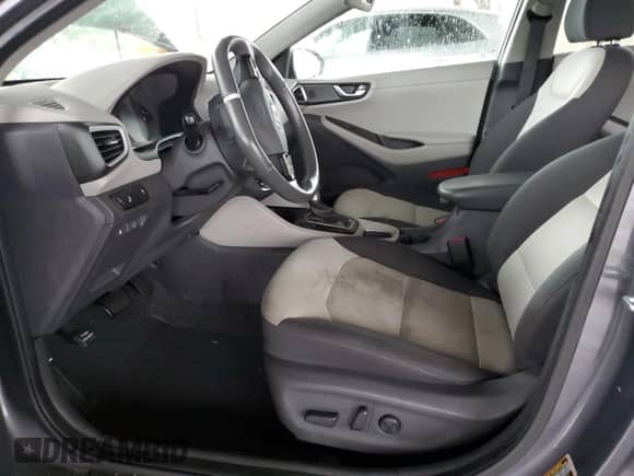 2017 Hyundai Ioniq SEL с VIN KMHC75LC0HU051770, выставлен на аукционе Copart как лот 81595373 с пробегом 47 182 миль миль и . История ставок и продаж доступна на DreamBid. Изображение 7.