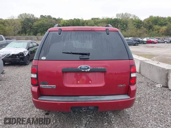 2009 Ford Explorer XLT with VIN 1FMEU73E39UA40472, listed as a IAAI auction lot 43281622 with 177,707 mi miles and . Bid and sale history available at DreamBid. Image 16.