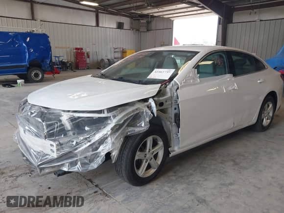 2021 Chevrolet Malibu LS z VIN 1G1ZC5ST2MF032589, wystawiony jako IAAI lot #42461735 z przebiegiem 70 187 mil mil oraz . Historia ofert i sprzedaży dostępna na DreamBid. Obrazek 2.