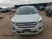 2017 Ford Escape SE z VIN 1FMCU9GD2HUE66060, wystawiony jako Copart lot #66944705 z przebiegiem 102 650 mil mil oraz Szkoda całkowita • Salvage title. Historia ofert i sprzedaży dostępna na DreamBid. Obrazek 5.