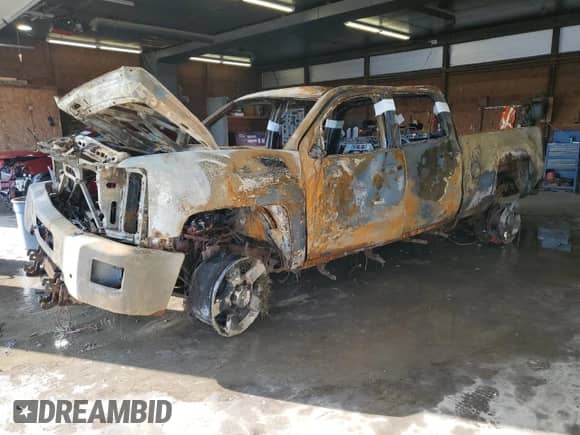 2016 Chevrolet Silverado 2500HD LTZ с VIN 1GC1KWE84GF152810, выставлен на аукционе Copart как лот 83862715 с пробегом Не указан миль и Списание • Salvage title. История ставок и продаж доступна на DreamBid. Изображение 1.