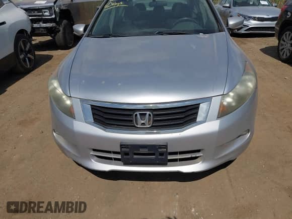 2008 Honda Accord EX z VIN 1HGCP36768A076652, wystawiony jako IAAI lot #43129843 z przebiegiem 204 855 mil mil oraz . Historia ofert i sprzedaży dostępna na DreamBid. Obrazek 6.