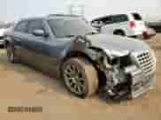 2006 Chrysler 300 C SRT-8 z VIN 2C3LA73W66H426657, wystawiony jako Copart lot #59043365 z przebiegiem 159 188 mil mil oraz Szkoda całkowita • Salvage title. Historia ofert i sprzedaży dostępna na DreamBid. Obrazek 4.