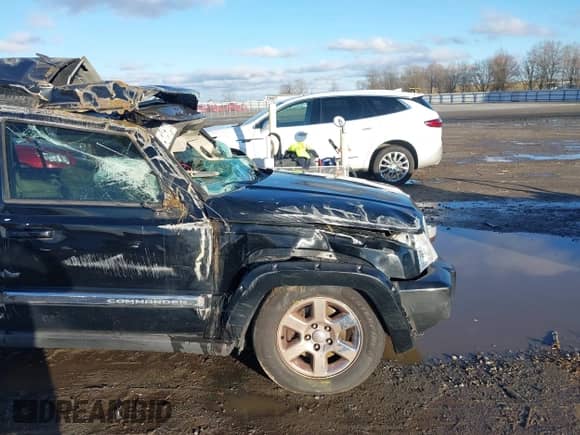 2006 Jeep Commander Limited с VIN 1J8HG58246C124502, выставлен на аукционе IAAI как лот 41208630 с пробегом 210 499 миль миль и . История ставок и продаж доступна на DreamBid. Изображение 12.