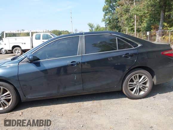 2017 Toyota Camry XLE с VIN 4T1BF1FKXHU803498, выставлен на аукционе IAAI как лот 43212201 с пробегом 98 920 миль миль и . История ставок и продаж доступна на DreamBid. Изображение 14.