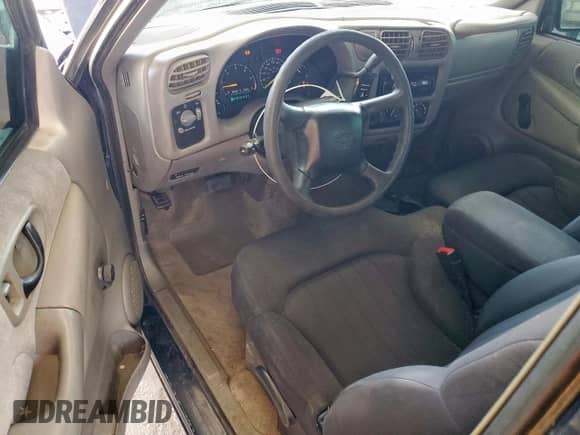 2001 Chevrolet S-10 LS с VIN 1GCCS19W618138066, выставлен на аукционе Copart как лот 62131735 с пробегом 257 177 миль миль и Списание • Salvage title. История ставок и продаж доступна на DreamBid. Изображение 8.