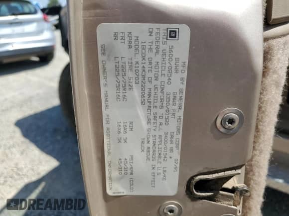 1991 Chevrolet Silverado 1500 с VIN 1GCDK14K3MZ220652, выставлен на аукционе Copart как лот 59755915 с пробегом 53 188 миль миль и Списание • Salvage title. История ставок и продаж доступна на DreamBid. Изображение 12.