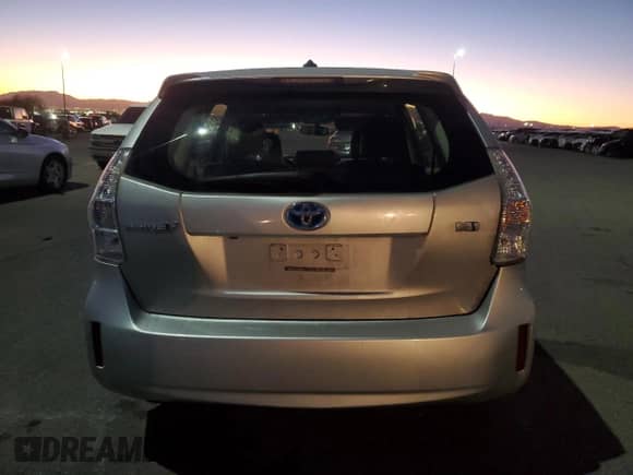 2012 Toyota Prius Two with VIN JTDZN3EU0C3085222, listed as a Copart auction lot 80244204 with 148,148 mi miles and Salvage title. Bid and sale history available at DreamBid. Image 6.