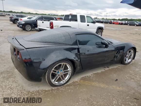 2007 Chevrolet Corvette Z06 с VIN 1G1YY26E375139555, выставлен на аукционе Copart как лот 58022995 с пробегом 51 745 миль миль и Списание • Salvage title. История ставок и продаж доступна на DreamBid. Изображение 3.