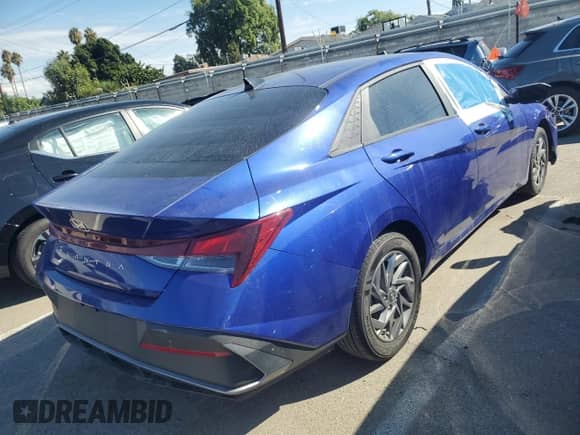 2024 Hyundai Elantra SEL с VIN KMHLM4DGXRU719967, выставлен на аукционе Copart как лот 85144775 с пробегом 9 721 миль миль и Чистый • Clean title. История ставок и продаж доступна на DreamBid. Изображение 3.