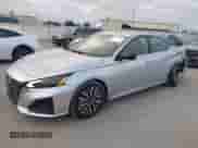 2024 Nissan Altima SV with VIN 1N4BL4DV4RN302829, listed as a IAAI auction lot 43424214 with 40,123 mi miles and . Bid and sale history available at DreamBid. Image 2.