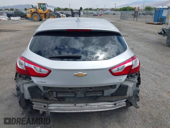 2017 Chevrolet Cruze LT с VIN 3G1BE6SM6HS615274, выставлен на аукционе IAAI как лот 43084511 с пробегом 92 026 миль миль и . История ставок и продаж доступна на DreamBid. Изображение 17.