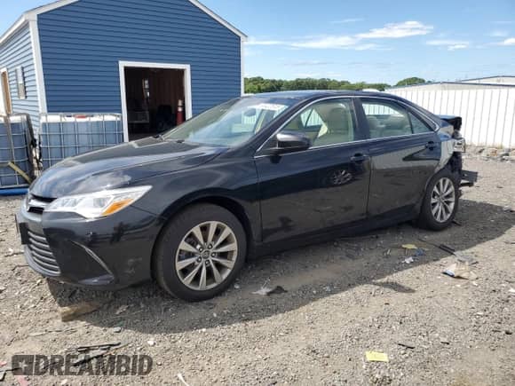 2017 Toyota Camry XSE with VIN 4T1BK1FK4HU582802, listed as a Copart auction lot 63422615 with 85,103 mi miles and Salvage title. Bid and sale history available at DreamBid. Image 1.