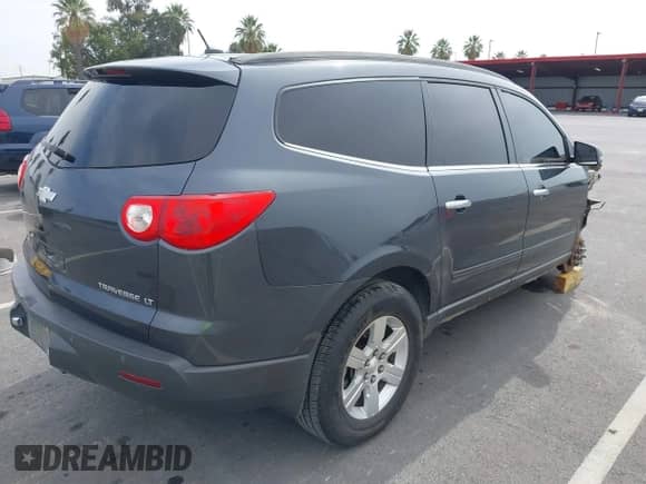 2011 Chevrolet Traverse 1LT with VIN 1GNKVGED3BJ121463, listed as a IAAI auction lot 43326263 with 145,706 mi miles and . Bid and sale history available at DreamBid. Image 4.