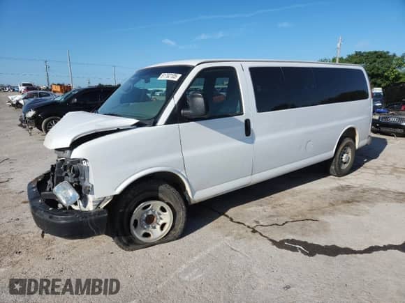 2008 Chevrolet Express Passenger z VIN 1GAHG39KX81169168, wystawiony jako Copart lot #61792105 z przebiegiem Nie podano mil oraz Szkoda całkowita • Salvage title. Historia ofert i sprzedaży dostępna na DreamBid. Obrazek 1.