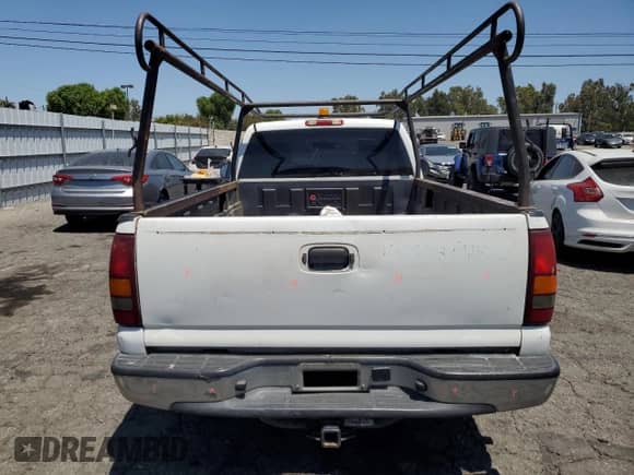 2000 GMC Sierra 1500 SL с VIN 1GTEC14W0YZ159433, выставлен на аукционе Copart как лот 66924725 с пробегом 333 382 миль миль и Списание • Salvage title. История ставок и продаж доступна на DreamBid. Изображение 6.