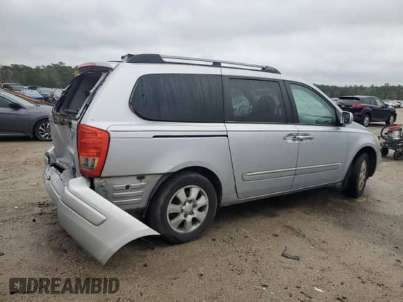 2007 Hyundai Entourage GLS с VIN KNDMC233776026872, выставлен на аукционе Copart как лот 50650865 с пробегом 235 202 миль миль и Списание • Salvage title. История ставок и продаж доступна на DreamBid. Изображение 3.