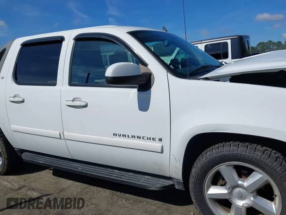 2008 Chevrolet Avalanche LTZ with VIN 3GNFK12368G234580, listed as a IAAI auction lot 43123012 with 153,862 mi miles and . Bid and sale history available at DreamBid. Image 13.