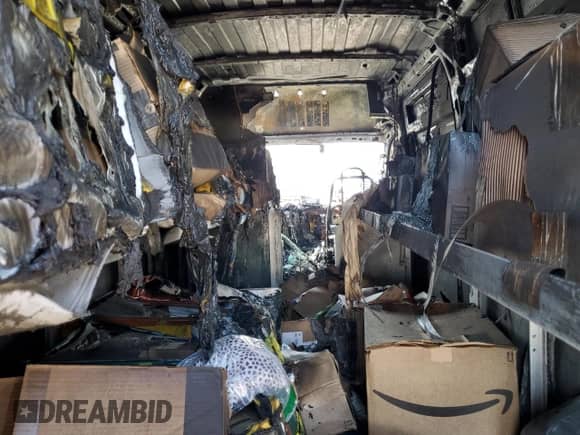 2021 Ram ProMaster Cargo с VIN 3C6MRVJG9ME549023, выставлен на аукционе Copart как лот 67124275 с пробегом Не указан миль и Списание • Salvage title. История ставок и продаж доступна на DreamBid. Изображение 10.