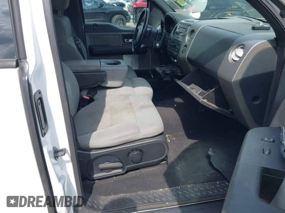 2005 Ford F-150 XL with VIN 1FTRF14575NA97225, listed as a IAAI auction lot 43286936 with 209,207 mi miles and . Bid and sale history available at DreamBid. Image 5.