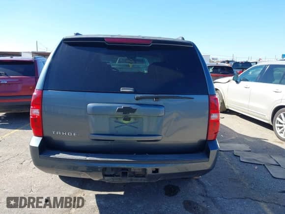 2009 Chevrolet Tahoe LS с VIN 1GNFC13CX9R157516, выставлен на аукционе IAAI как лот 41207676 с пробегом 250 538 миль миль и . История ставок и продаж доступна на DreamBid. Изображение 16.
