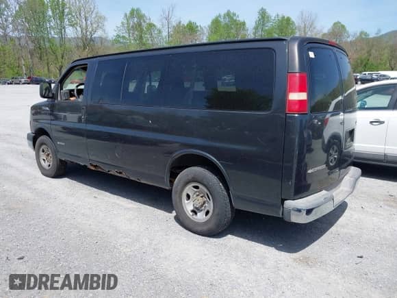 2003 Chevrolet Express Passenger с VIN 1GAHG35U631142890, выставлен на аукционе IAAI как лот 42086091 с пробегом 127 191 миль миль и . История ставок и продаж доступна на DreamBid. Изображение 3.