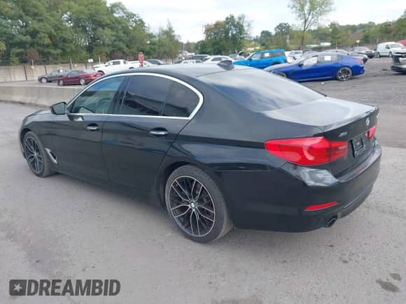 2017 BMW 5 Series 530i xDrive с VIN WBAJA7C37HG905111, выставлен на аукционе IAAI как лот 43290592 с пробегом 106 685 миль миль и . История ставок и продаж доступна на DreamBid. Изображение 3.