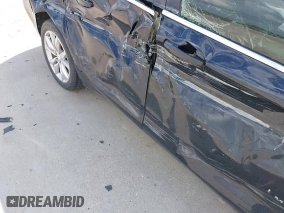 2017 Chevrolet Impala LT with VIN 1G1105S35HU205688, listed as a IAAI auction lot 43514082 with 163,747 mi miles and . Bid and sale history available at DreamBid. Image 17.