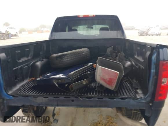 2011 Chevrolet Silverado 1500 LT с VIN 3GCPCSEA5BG150008, выставлен на аукционе IAAI как лот 41103732 с пробегом 180 005 миль миль и . История ставок и продаж доступна на DreamBid. Изображение 6.