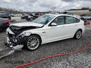 2013 BMW 5 Series 535i Gran Turismo xDrive с VIN WBASP2C55DC339765, выставлен на аукционе Copart как лот 45180735 с пробегом 64 196 миль миль и Списание • Salvage title. История ставок и продаж доступна на DreamBid. Изображение 1.