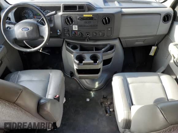 2014 Ford Econoline Cargo Commercial с VIN 1FTNS2EWXEDA97121, выставлен на аукционе Copart как лот 90014825 с пробегом 134 981 миль миль и Чистый • Clean title. История ставок и продаж доступна на DreamBid. Изображение 8.